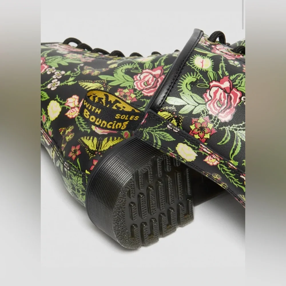 NEW Dr. Martens Women's 1460 Bloom Leather 8 Eye Boots, Black, Size 7 - Picture 8 of 9